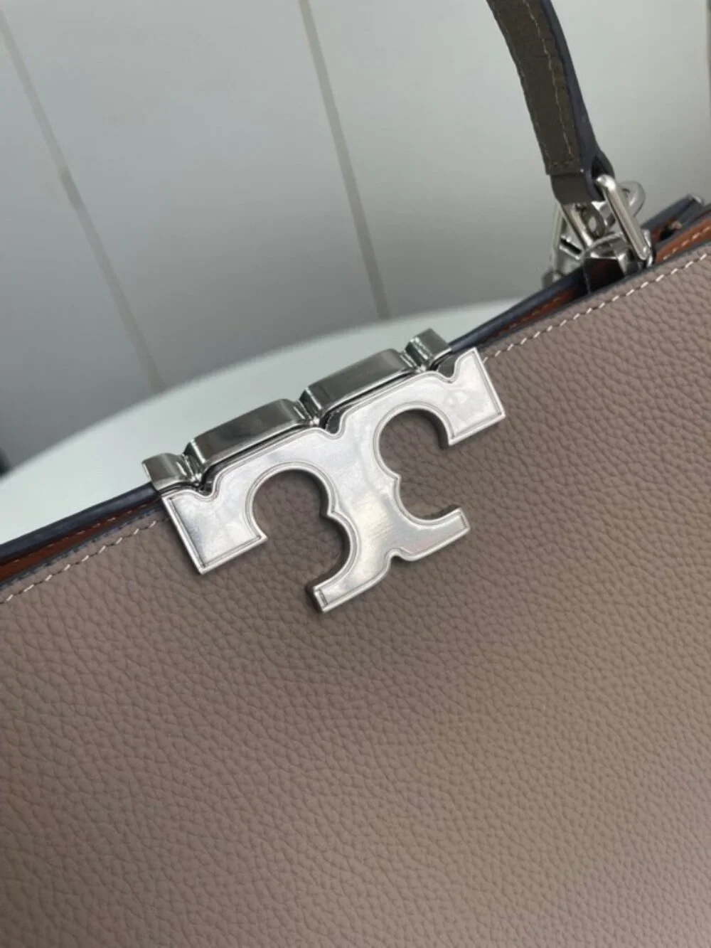 Tory Burch tory burch